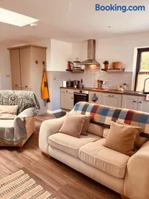 Lavender Lane Country cottage , Furbo - Image 2