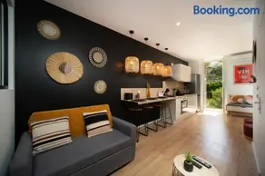 Appartement climatisé 2 chambres avec parking à 10min à pieds de la Gare St Charles - Image 1