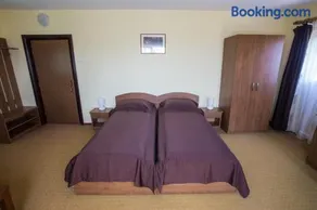 Camere de închiriat Hătuica - Image 4