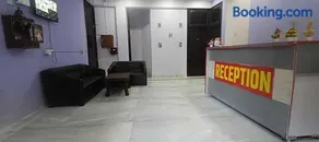 OYO Home Laxmi Inn Near Indira Nagar Metro Station - Image 3