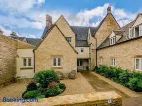 1 Bed in Tetbury oc-79151 - Image 1