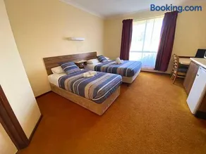 Donnybrook Motel - Image 4