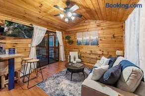 The Racoons Nest In Copperhead Lodge - Image 5