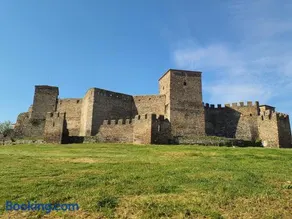 City - Image 1