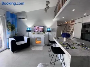 Paradise Luxury Apartment - Image 1