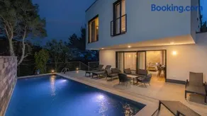 Villa Amelie with pool&whirpool&sauna - Image 2