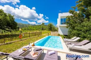 Villa Voukithro - Image 2