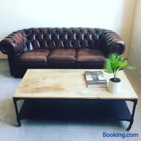 b room - Image 5