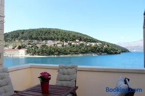 THE VIEW - Image 5