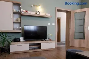 Blue home - Image 5