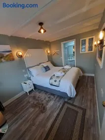 Highlander House Boutique - Image 3