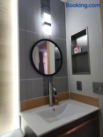 Spacious New 3 bedrooms unit - Image 3