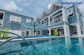 Beachfront Villa with Plunge Pool - Sea Breeze Beach Villa - Image 2