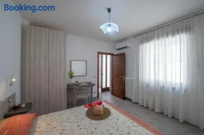 Sun Holiday House - Image 1