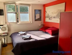 Houseboat Westerdok - Image 2