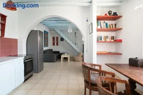 Agios Sostis Dove House - Image 4