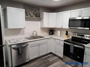 Vermilion House - Image 3