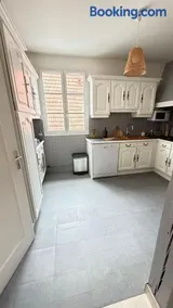 Élégant appartement familial Rueil, 6 voyageurs - Image 3