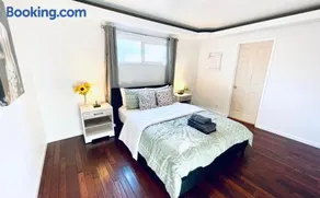 40223 Fremont Entire Coze 3brs house Free Parking nd AC - Image 5