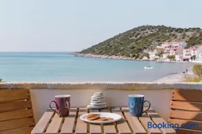 SeaView Apartment & Studio - Image 1