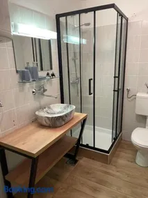 Terme Čatež apartma Solist - Image 1