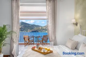 Niovi Seaview Apartments - Image 1