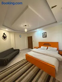 Lee Rivage Inn - Image 3