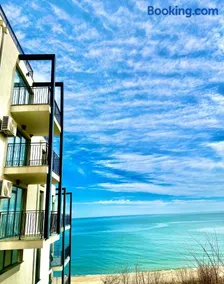 Luxe 1 apartments - Image 1