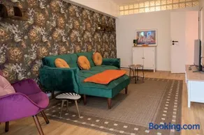 Georgys Holiday Space - Image 1