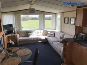 Plum Tree Lodge Set in 2 acres of Private Land - Image 4