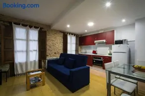 Apartamento con balcón - Image 2