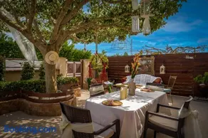 Venetian Hill House by "elite" - Image 1
