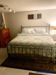 Gardner 5 bedroom and 3 baths Family friendly and long term stay - Image 2
