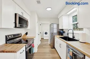 Kings Way Bungalow - Image 2