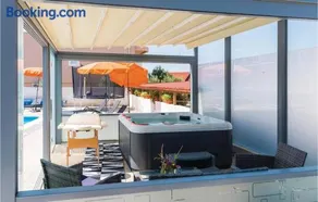 Four-Bedroom Holiday Home In Brodarica - Image 1
