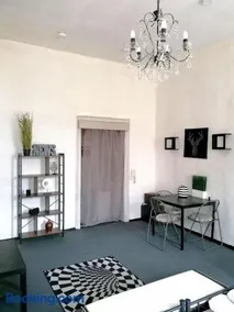 Nr 11 Gästeoase für 4 Personen Familie mit Umkleide Herzens der Stadt - Image 1