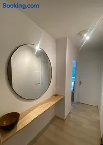 Lovely studio apartment - Image 2
