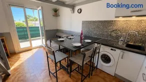 Duplex avec Balcon - Climatisation - 150 m de la plage - Image 3