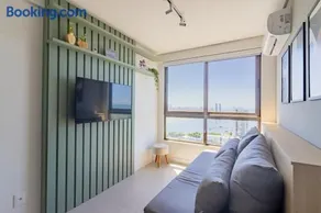Apartamento com VISTA maravilhosa no bairro do Pina! Cozinha completa, Wi-Fi, Ar Condicionado e máquina de lavar - Condomínio com Estacionamento, Recepção 24h, Piscina e Academia - Image 2