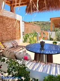 Apademia Comfort Studio 65sqm - Image 1