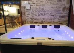 Gîte avec jacuzzi privatif - Haras Le Val Du Conte - Image 3