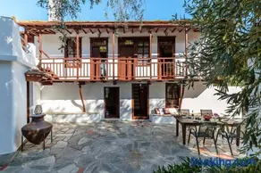 Aletri Pool Cottage - Image 3