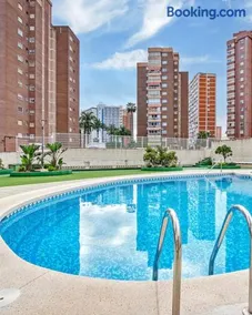 Apartamento Kennedy III con piscina y parking comunitario - Image 2