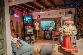 LARCADE Loft Industrial-Jacuzzi - Image 3