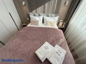 Cozy LOFT Suites & Urban Retreats - Image 3