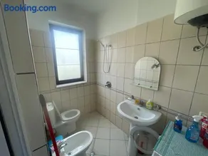 Bledi's Apartment Spille - Image 1