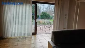 Work and travel near Cologne for 8 with south-facing garden - Image 4