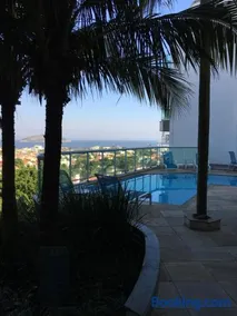 Apartamento linda vista, 200 metros da praia de camboinhas - Image 1