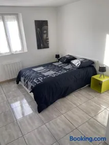 Petite maison avec 2 chambres - Image 3