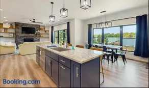 Northwoods Haven family home on Meta Lake - Image 3
